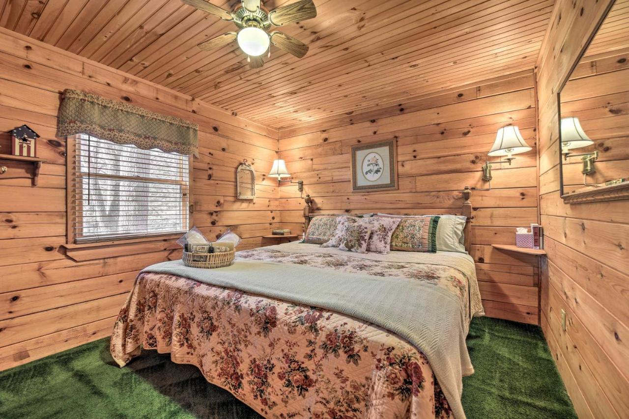 Franklin Cabin With Porch Near Hiking And Waterfalls! المظهر الخارجي الصورة