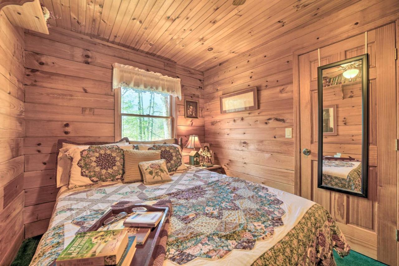 Franklin Cabin With Porch Near Hiking And Waterfalls! المظهر الخارجي الصورة